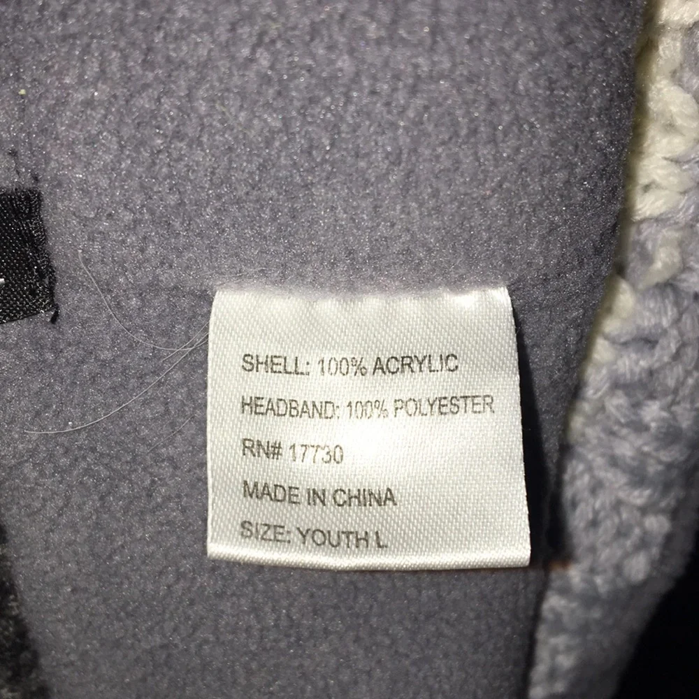 Embark Gray And White Beanie EUC Youth Large
